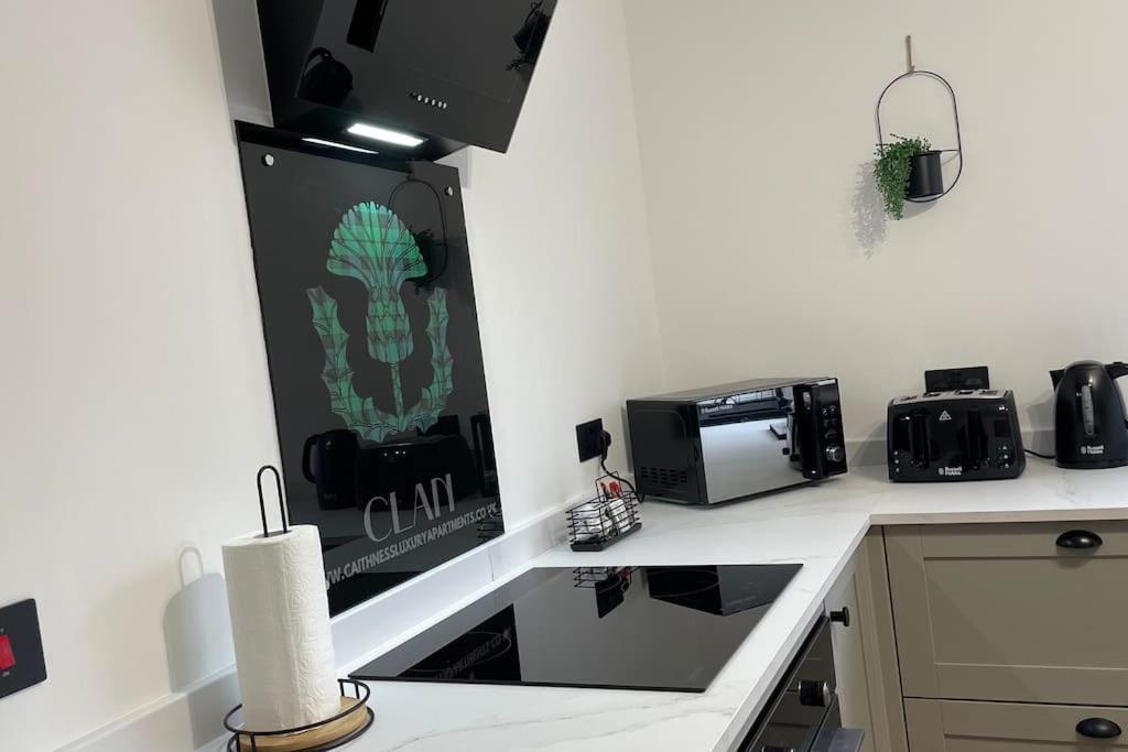 Braeview, Contemporary Luxury Nc500 - Sleeps 5 * Wick (Highlands)