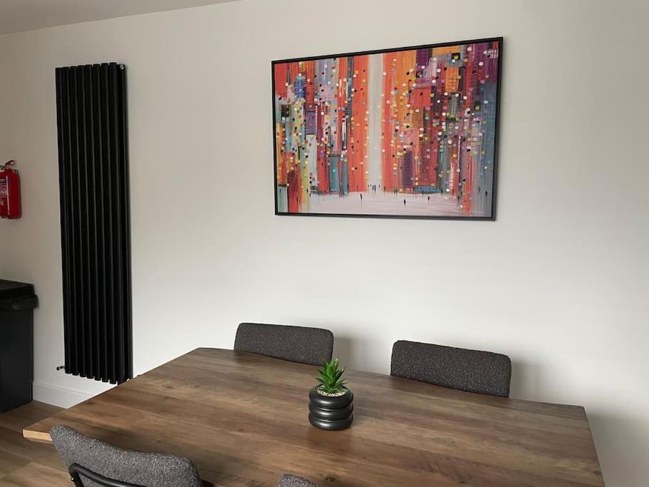 Braeview, Contemporary Luxury Nc500 - Sleeps 5 * Wick (Highlands)